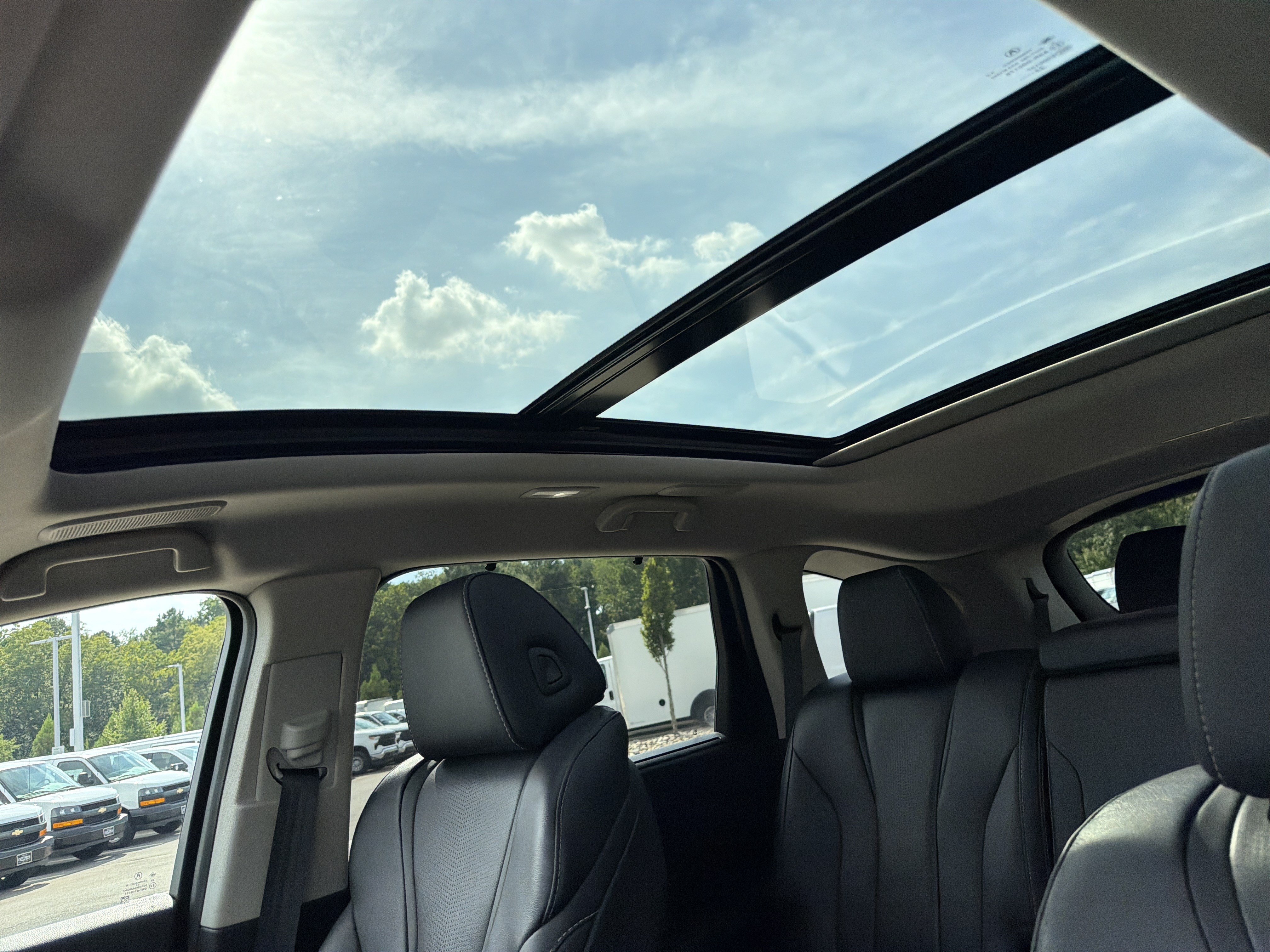 Certified 2025 Acura MDX w/ Technology Package FWD image 23