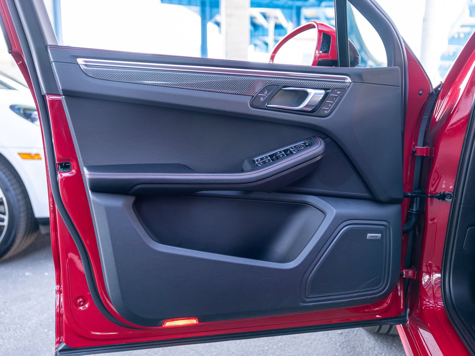 Certified 2024 Porsche Macan GTS AWD/4WD image 39