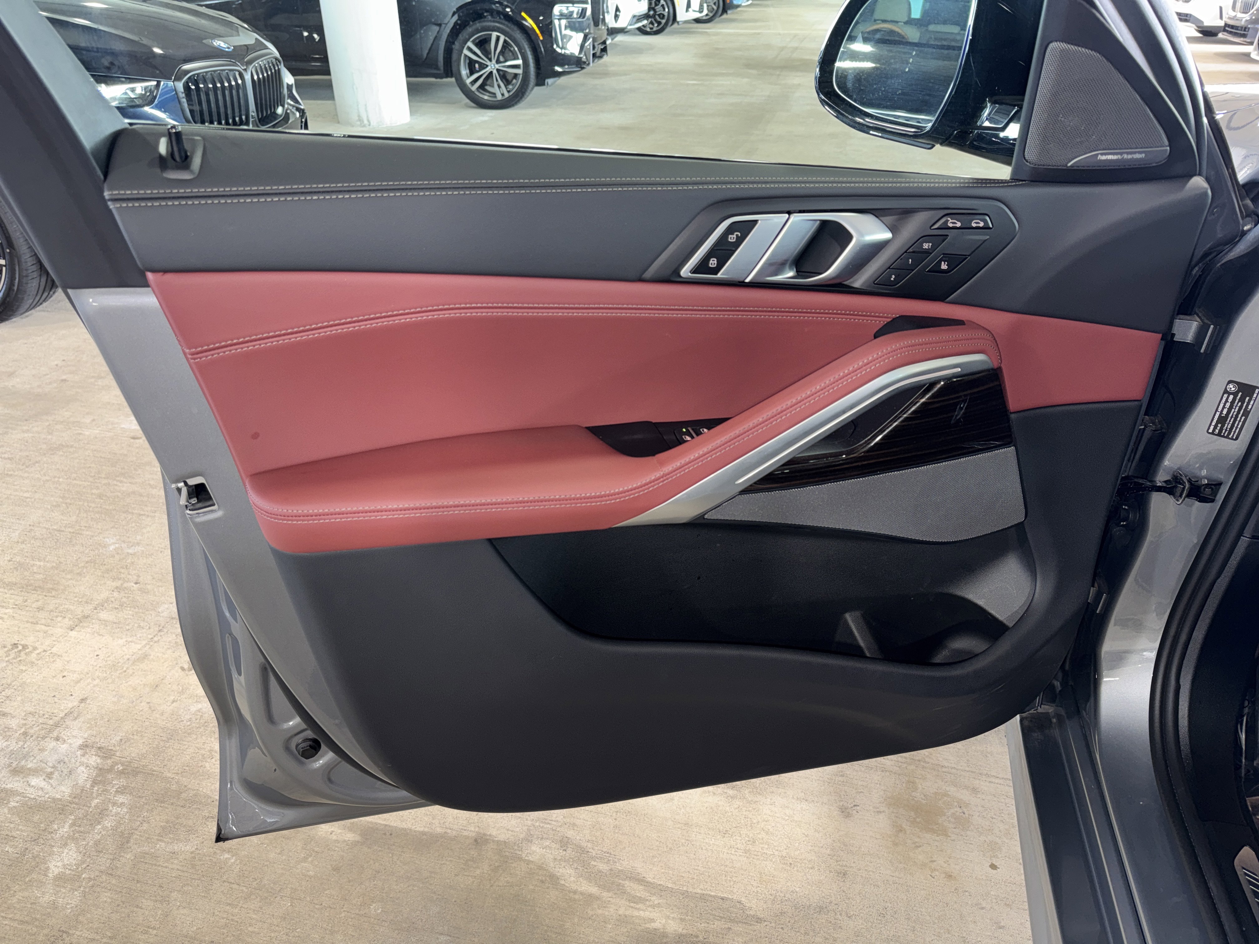 Certified 2025 BMW X6 xDrive40i image 17