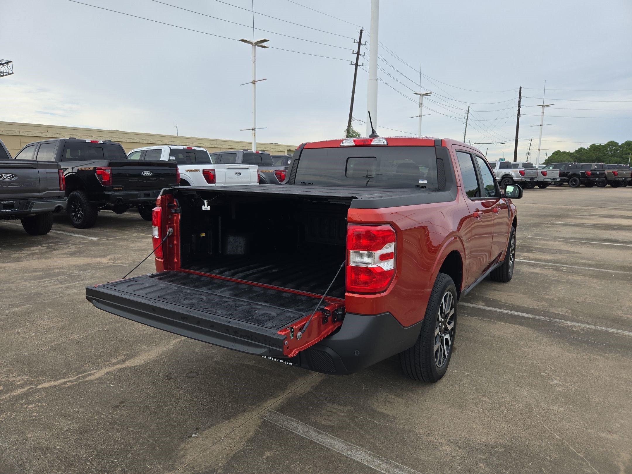 Used 2024 Ford Maverick Lariat FWD image 29