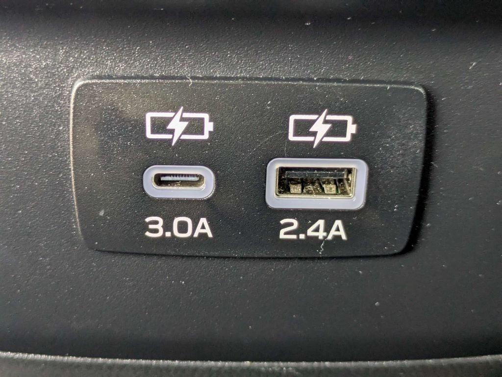 Certified 2025 Subaru Outback Onyx Edition AWD/4WD image 17