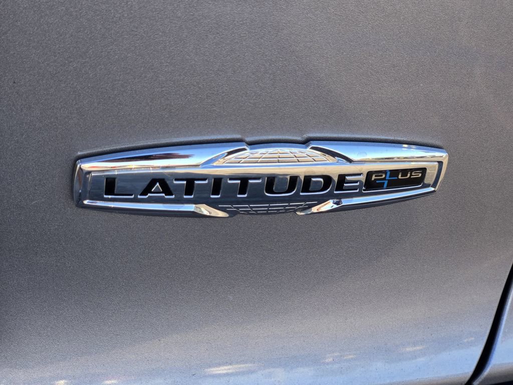 Used 2020 Jeep Cherokee Latitude Plus image 10