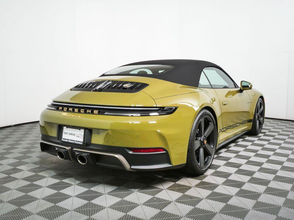 Certified 2026 Porsche 911 GTS RWD image 33