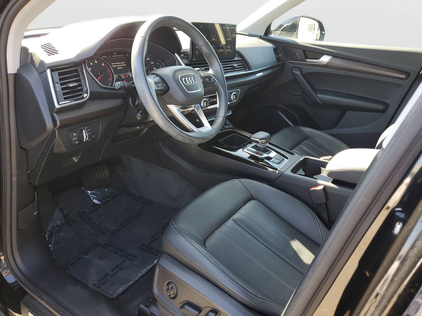 Used 2023 Audi Q5 2.0T Premium w/ Convenience Package AWD/4WD image 20