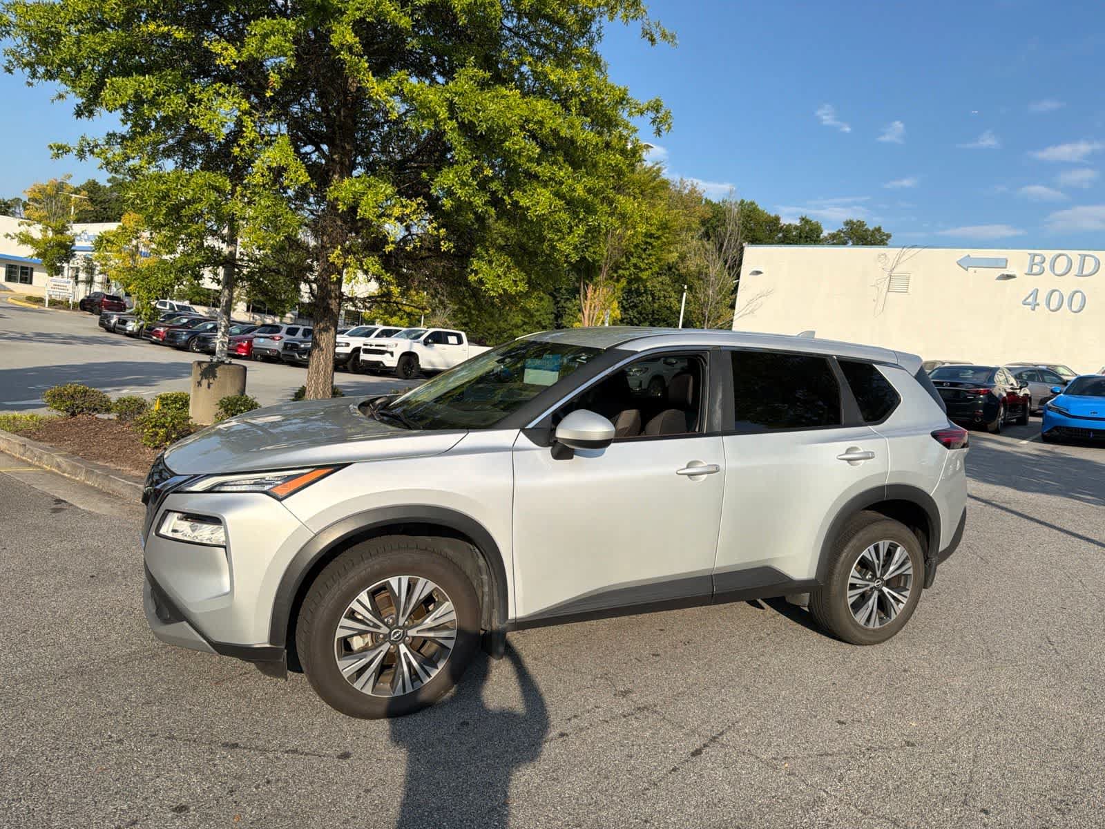 Used 2023 Nissan Rogue SV FWD image 6
