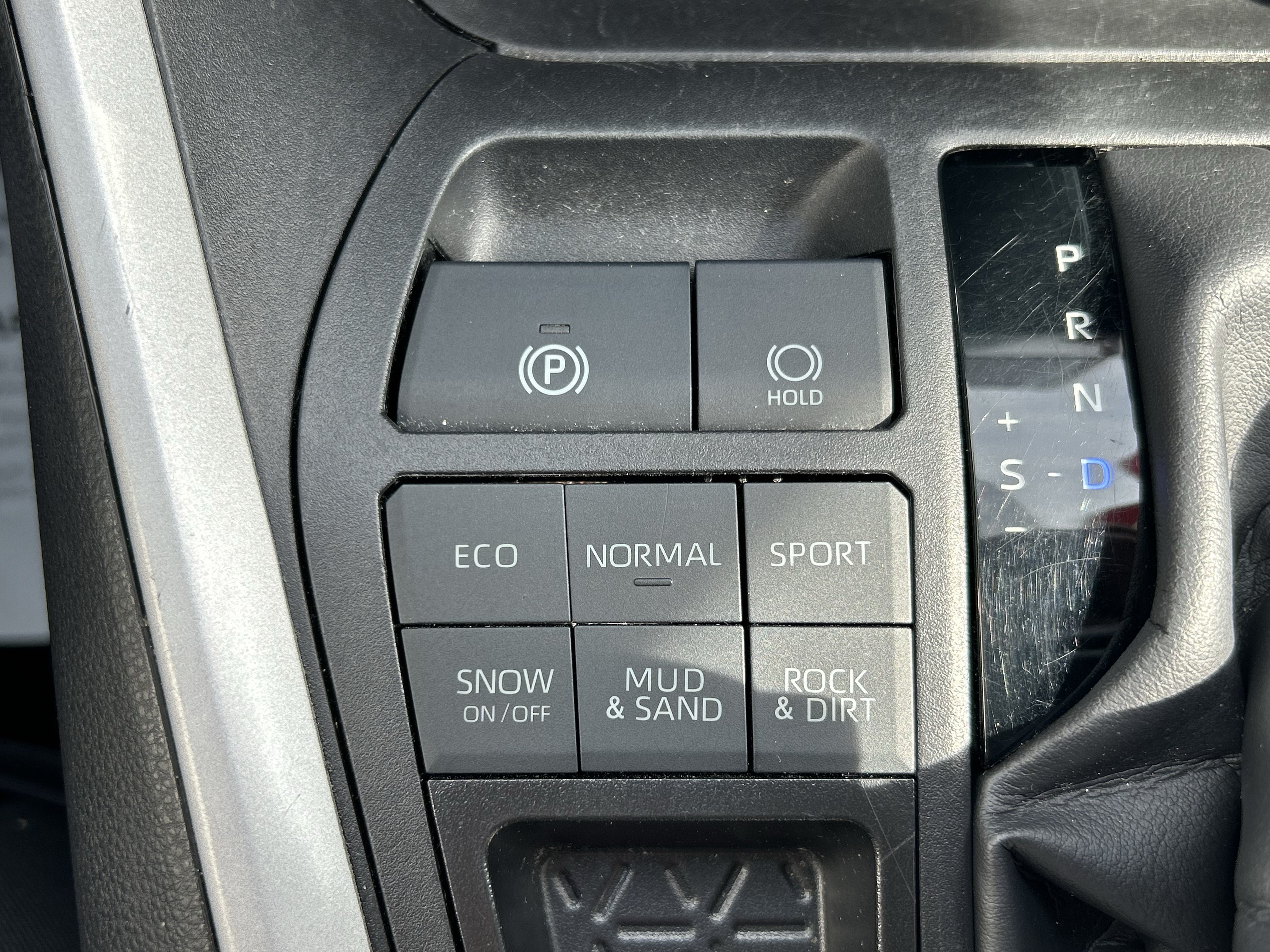 Certified 2024 Toyota RAV4 XLE AWD/4WD image 31