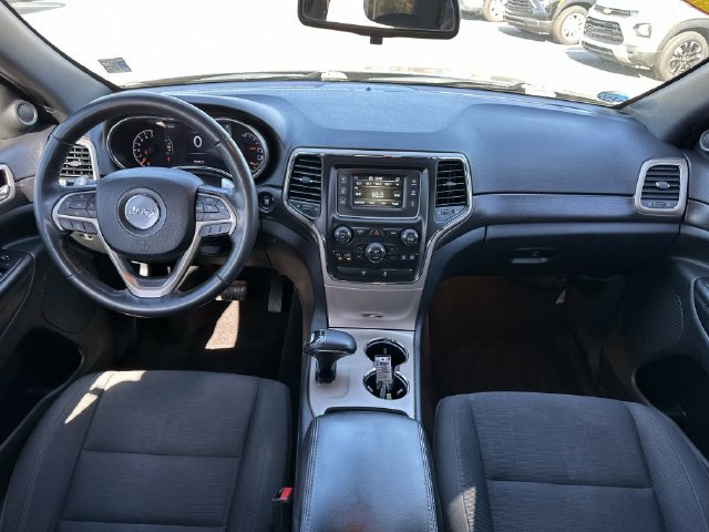 Used 2015 Jeep Grand Cherokee Laredo w/ Quick Order Package 23E RWD image 9
