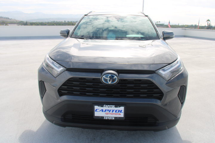 Certified 2024 Toyota RAV4 LE AWD/4WD image 7
