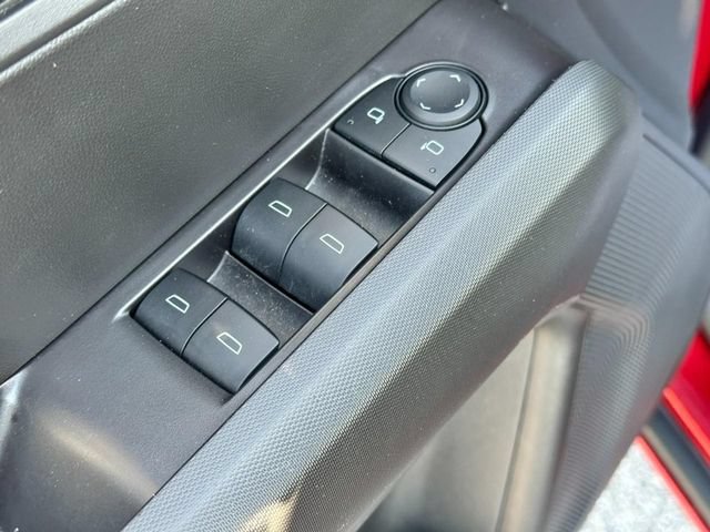Used 2025 Chevrolet Colorado W/T RWD image 16