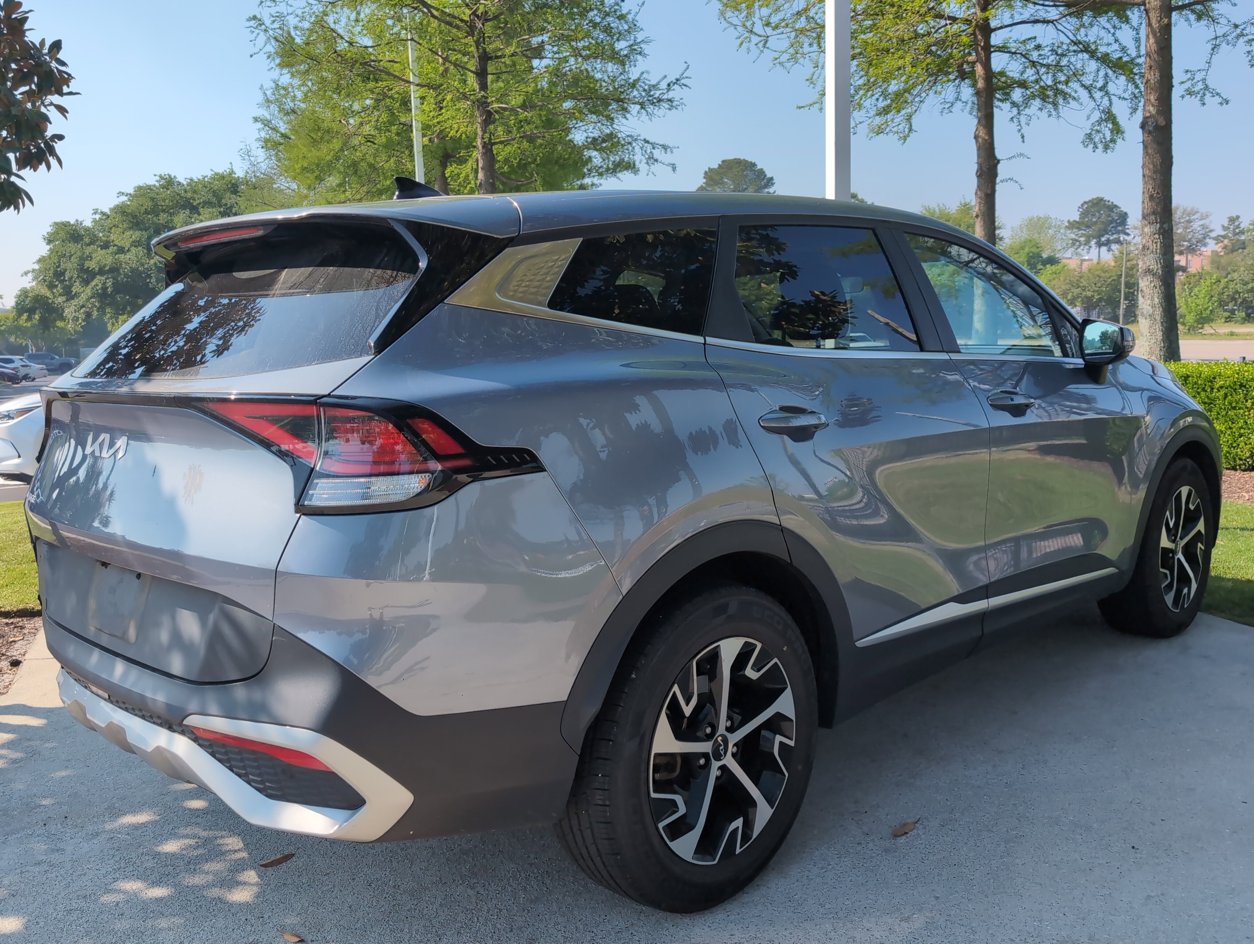 Used 2023 Kia Sportage EX FWD image 8