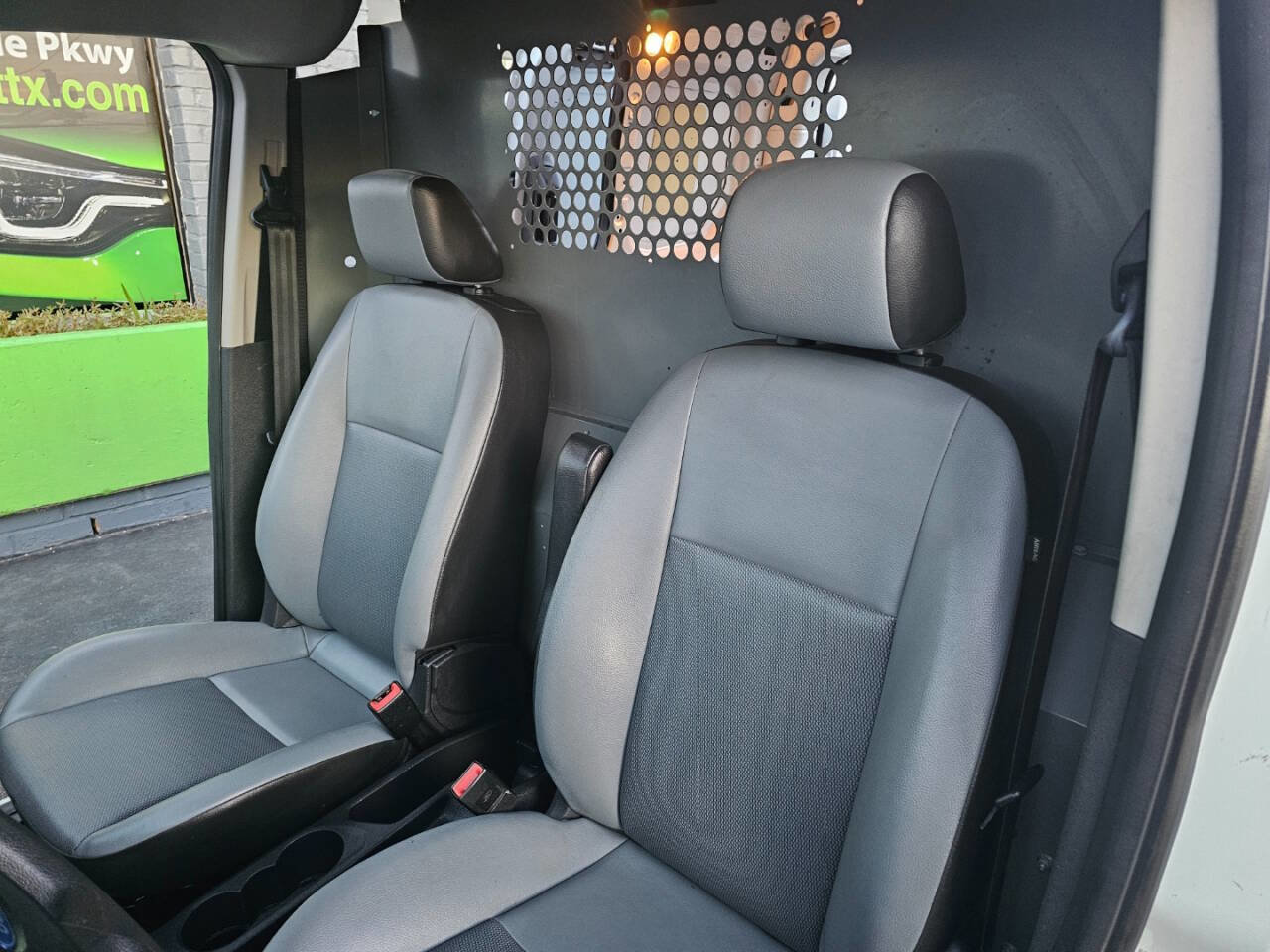 Used 2015 Ford Transit Connect XL FWD image 20