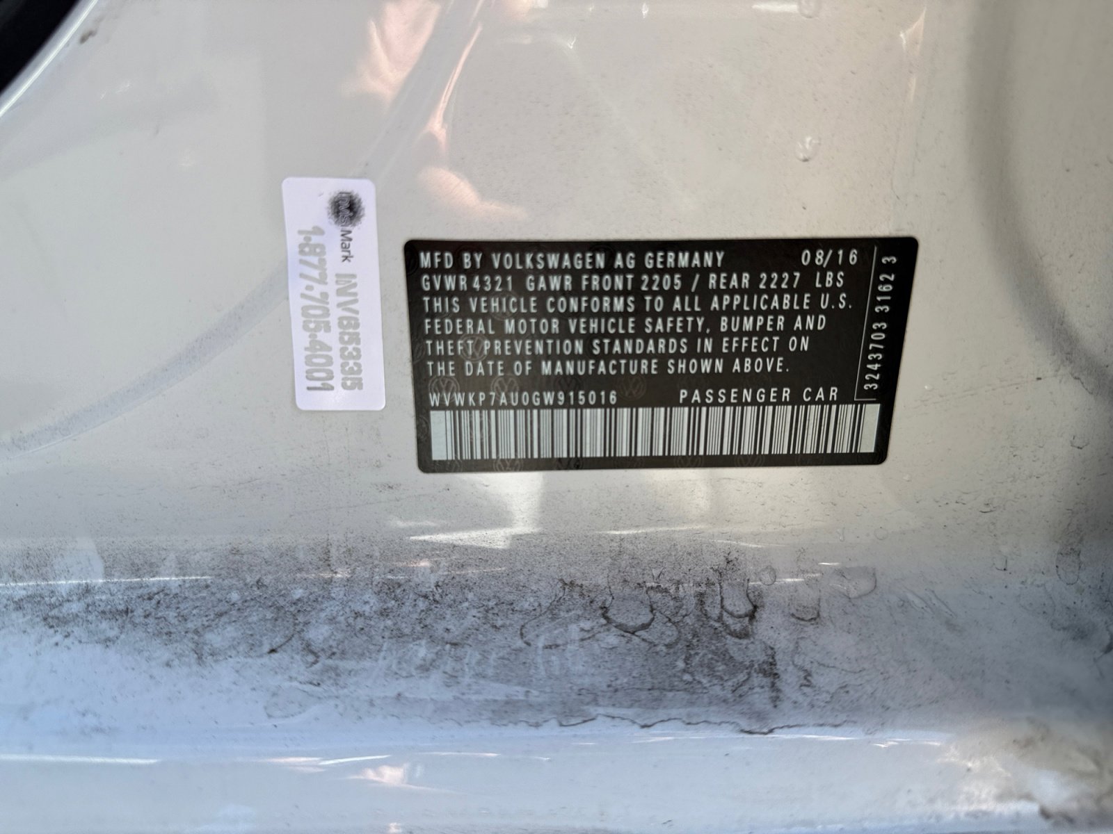 Used 2016 Volkswagen e-Golf SE w/ DC Fast Charging Package image 22