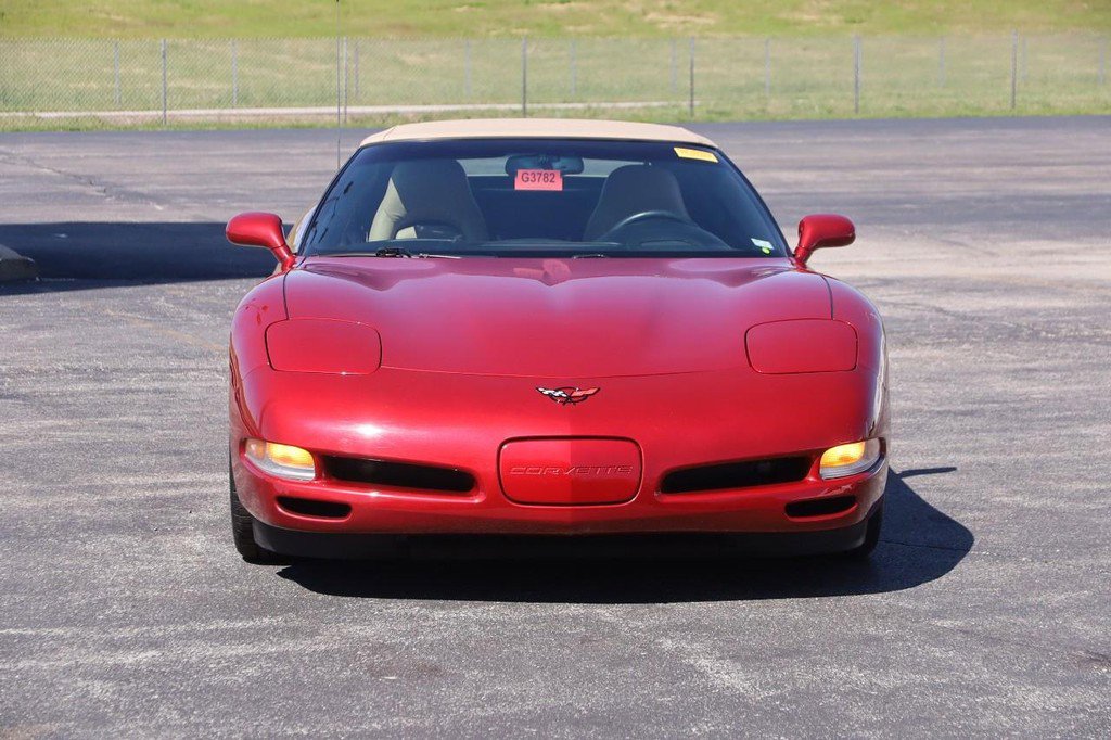 Used 2004 Chevrolet Corvette Convertible w/ Preferred Equipment Group RWD image 4