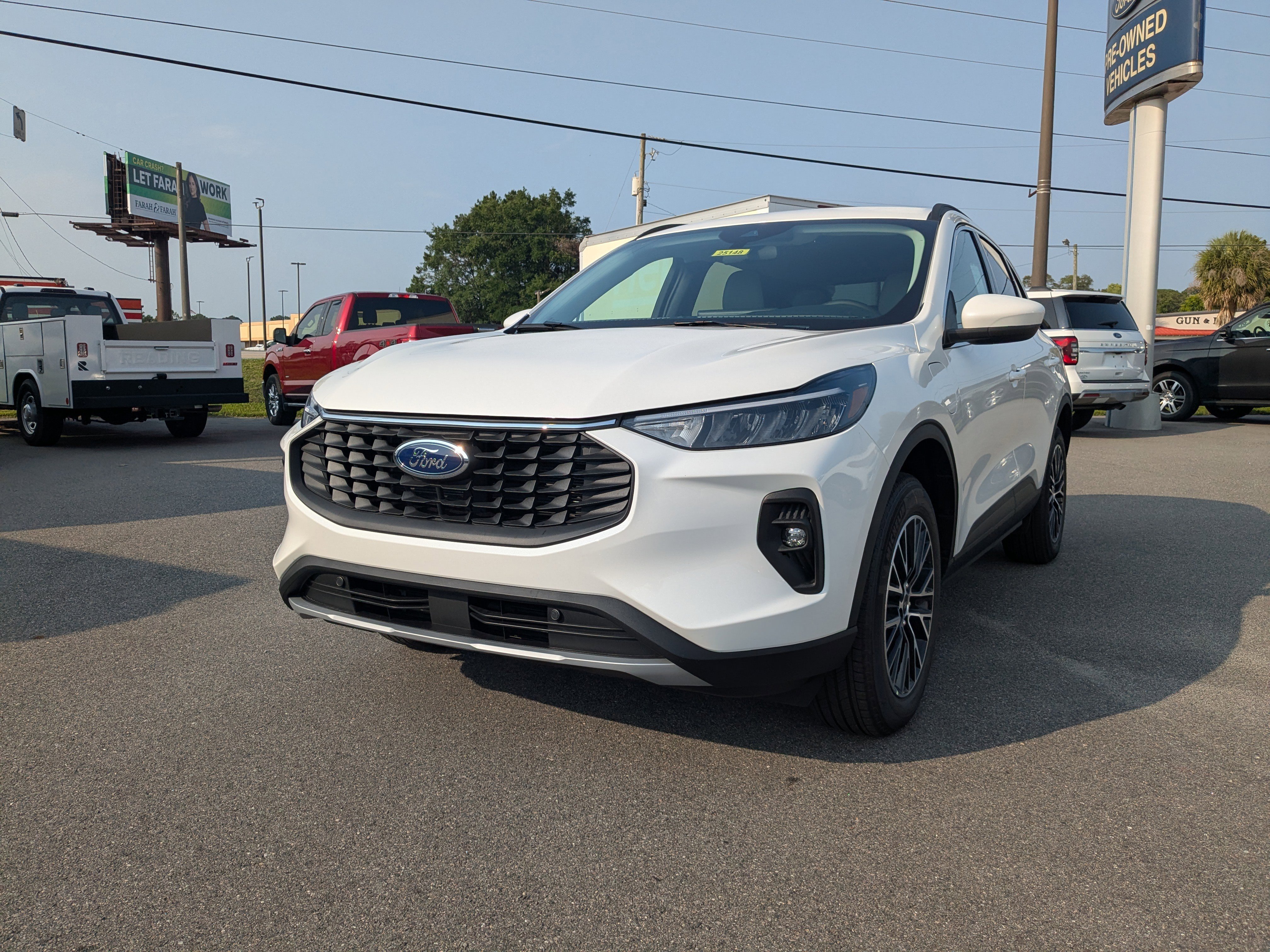 New 2025 Ford Escape SE image 8