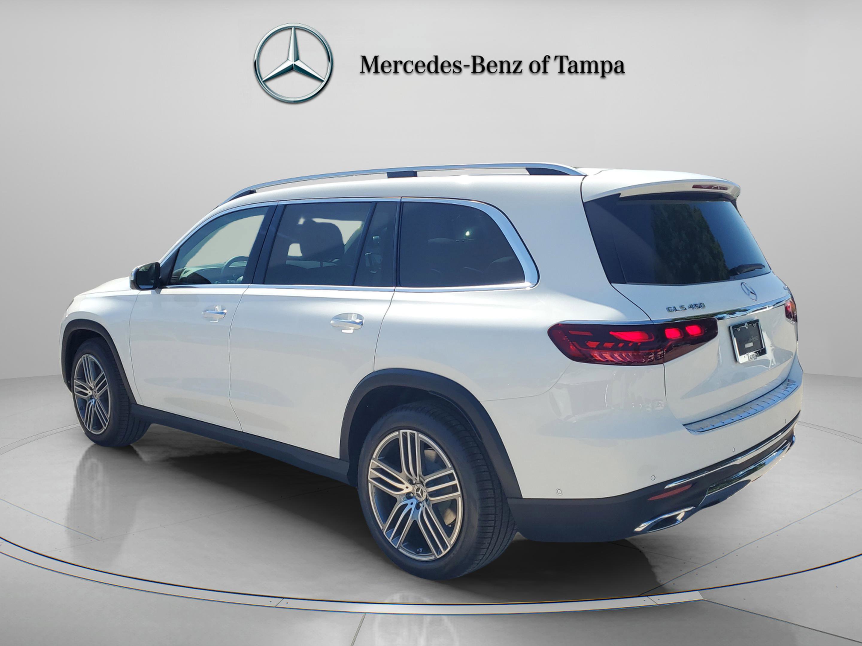 Used 2026 Mercedes-Benz GLS 450 4MATIC image 3