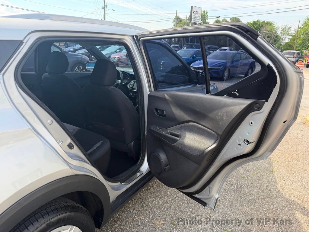 Used 2018 Nissan Kicks S FWD image 14
