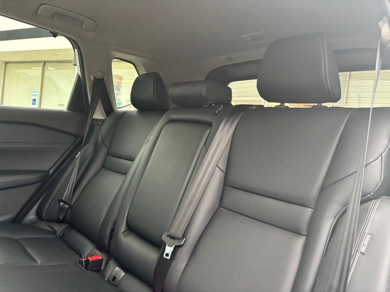 Used 2023 Nissan Rogue SL w/ SL Premium Package image 19