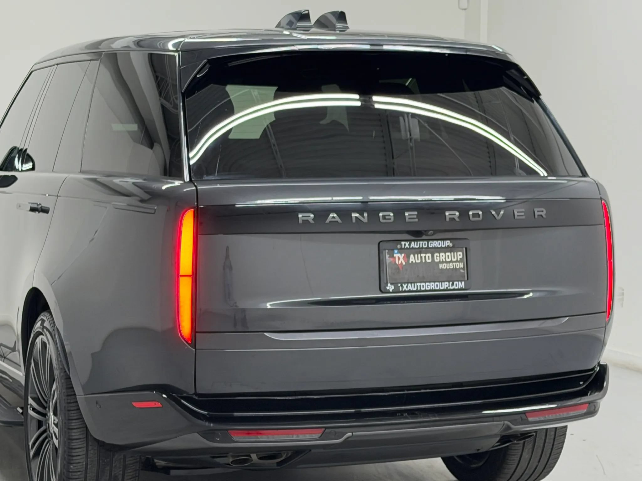 Used 2024 Land Rover Range Rover SE AWD/4WD image 92