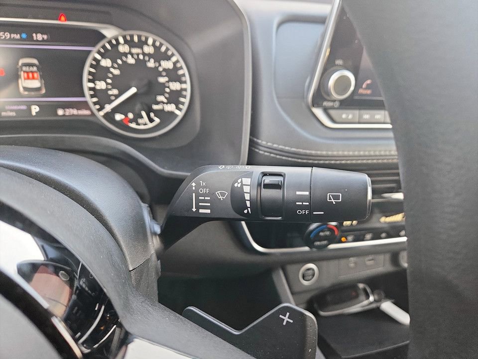 Used 2023 Nissan Rogue SV image 17