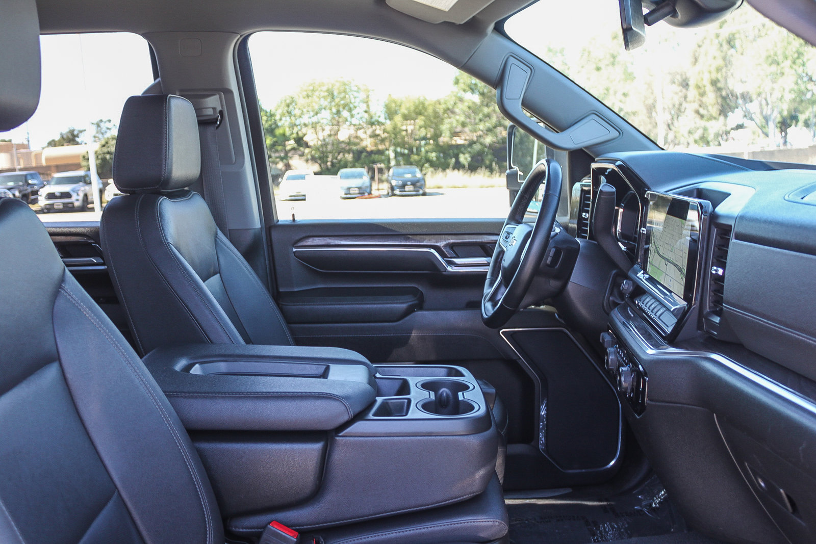 Used 2024 Chevrolet Silverado 2500 LTZ image 17