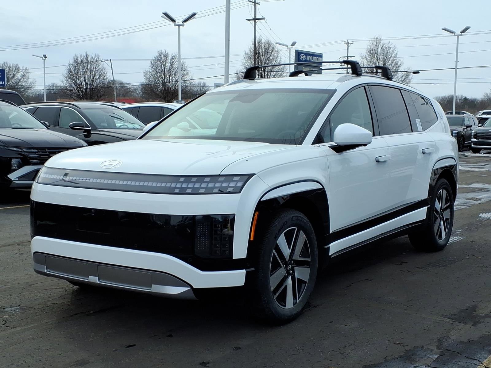 New 2026 Hyundai Ioniq 9 SEL image 3