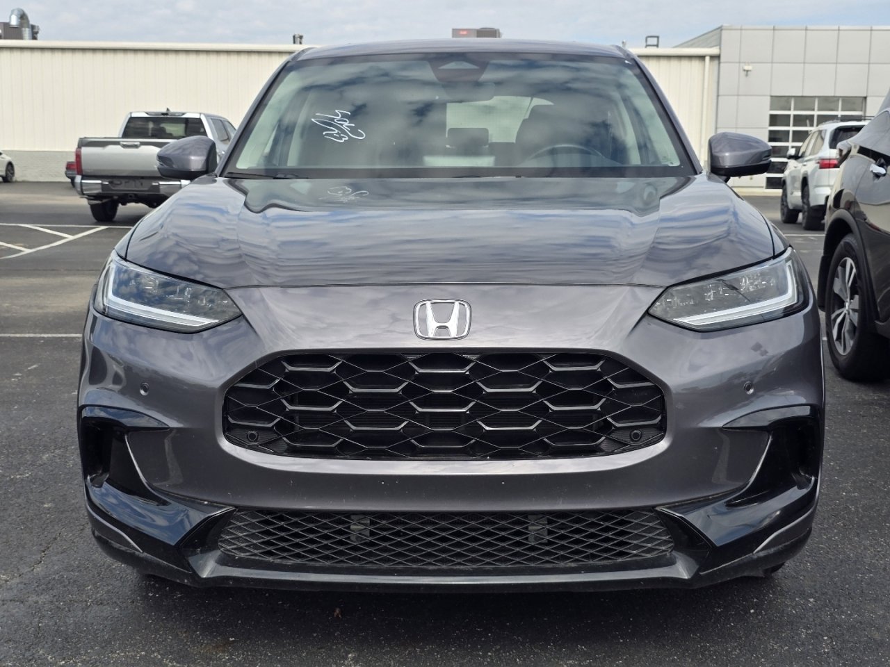 Used 2025 Honda HR-V EX-L image 2