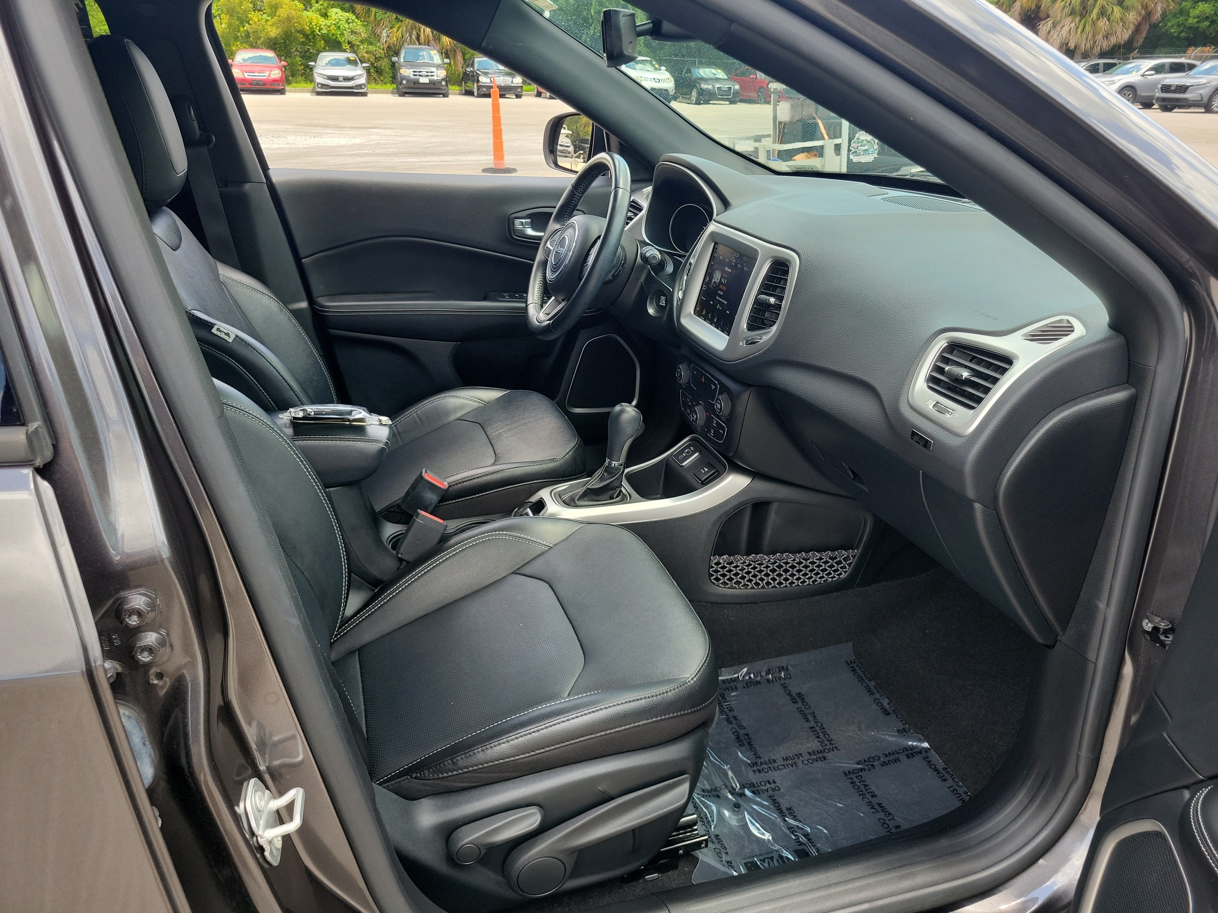 Used 2021 Jeep Compass Latitude FWD image 31