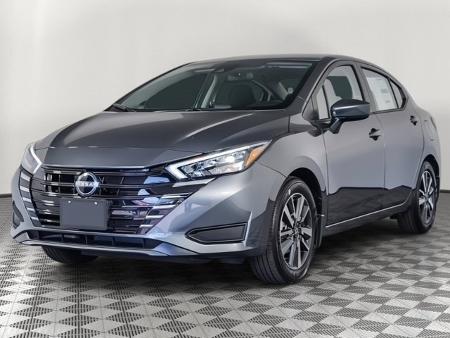 New 2025 Nissan Versa SV w/ Trunk Package