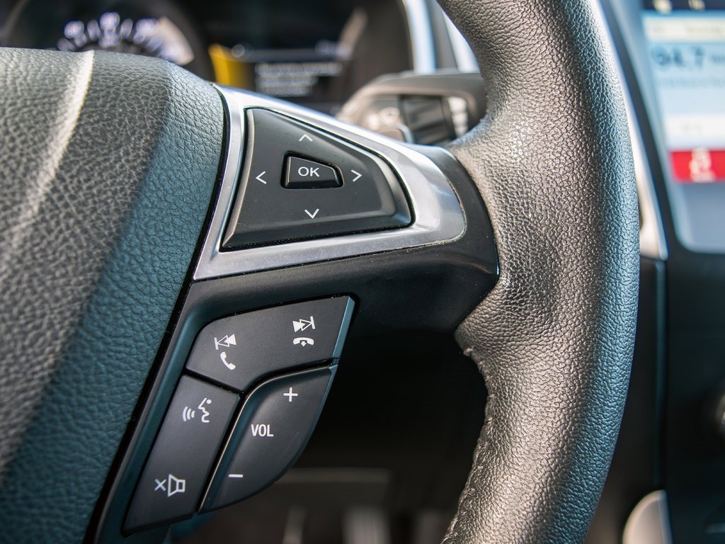 Used 2016 Ford Edge SEL w/ Equipment Group 201A image 16