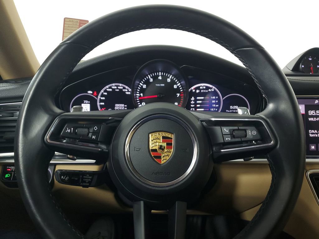 Used 2021 Porsche Panamera 4 image 16