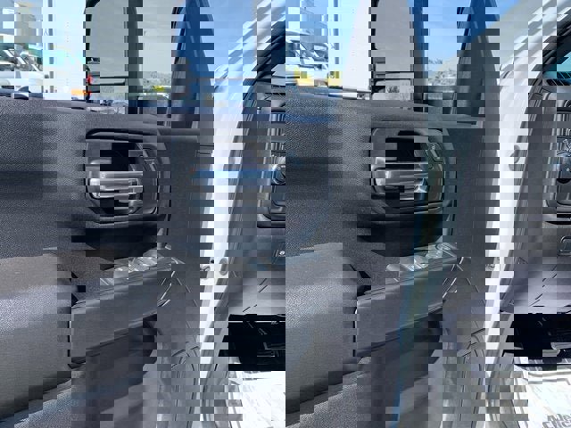 New 2025 GMC Sierra 2500 Pro w/ Convenience Package image 17