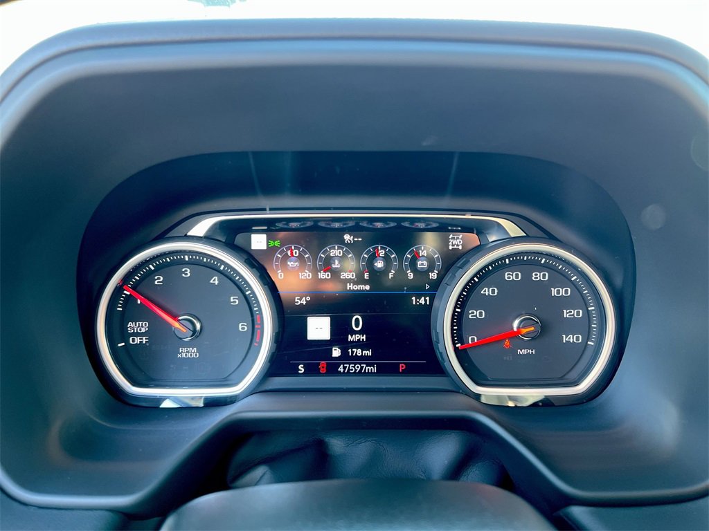 Used 2021 Chevrolet Suburban High Country image 11