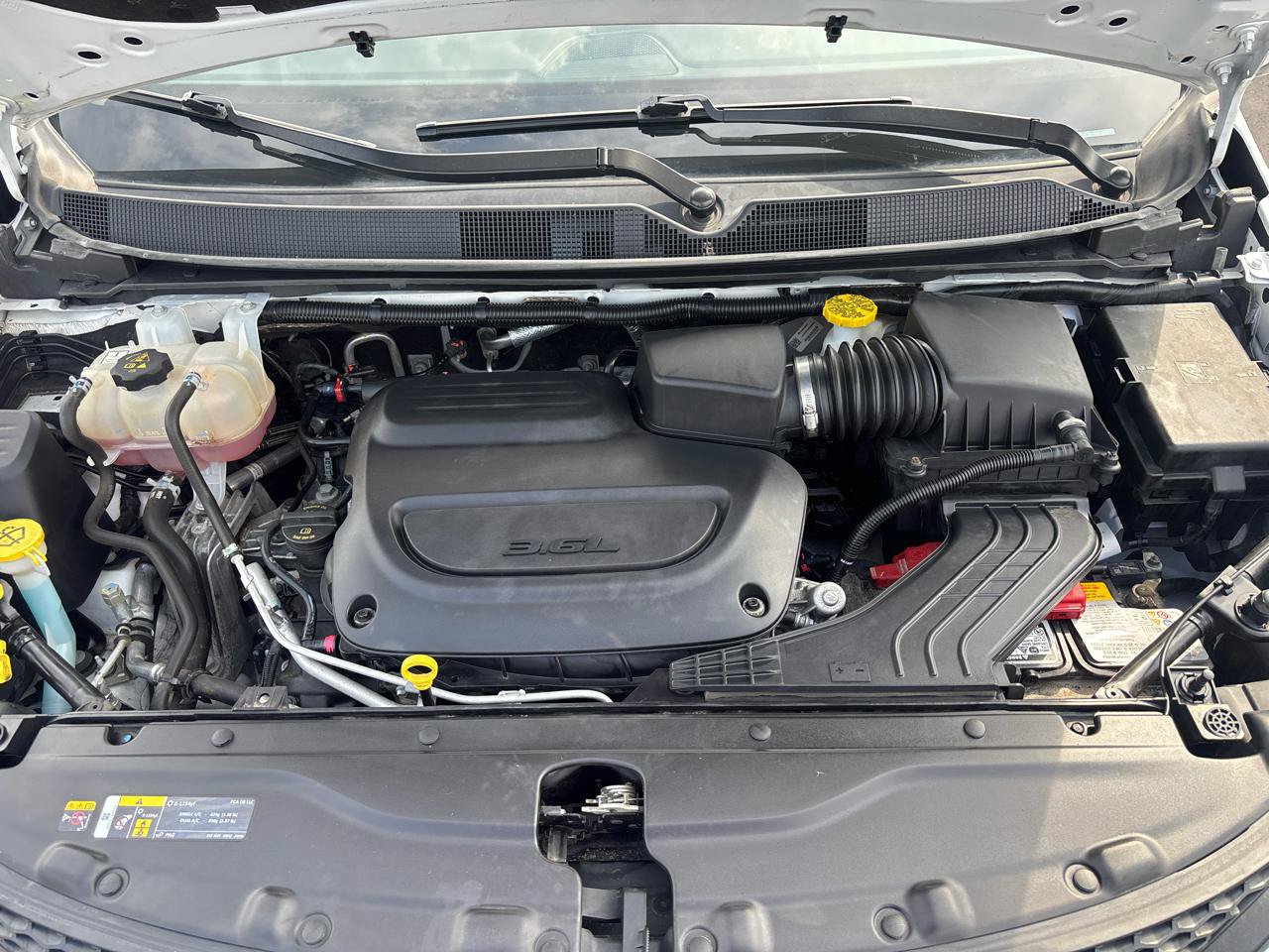 Used 2024 Chrysler Voyager LX FWD image 34