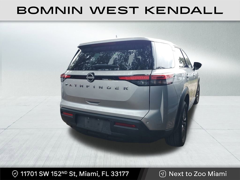 Used 2022 Nissan Pathfinder S image 5