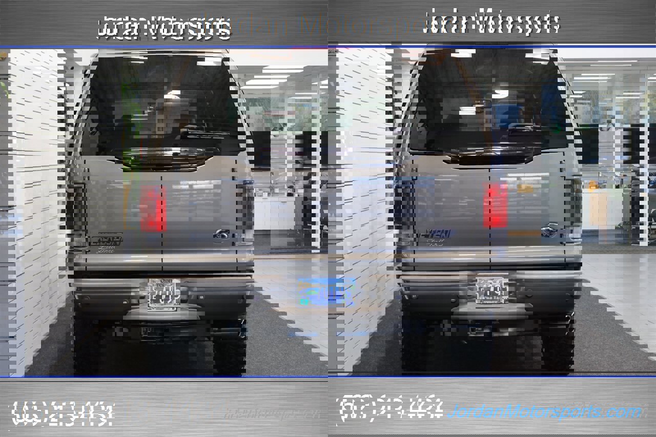 Used 2005 Ford Excursion Limited image 9