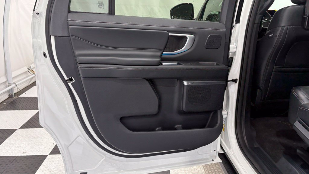 New 2026 Ford Expedition Max Platinum w/ Stealth Performance Package AWD/4WD image 27