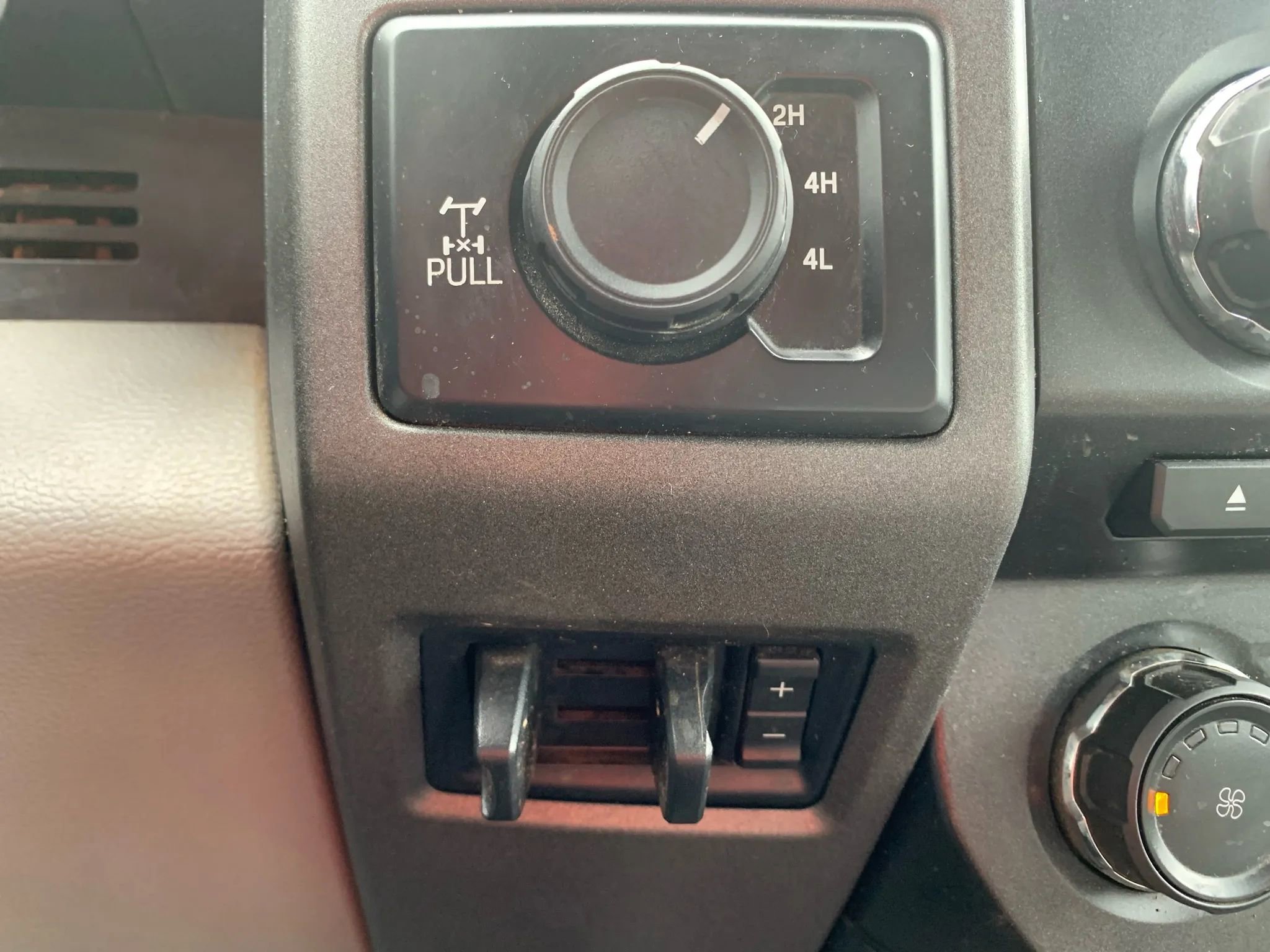 Used 2017 Ford F350 XL AWD/4WD image 16