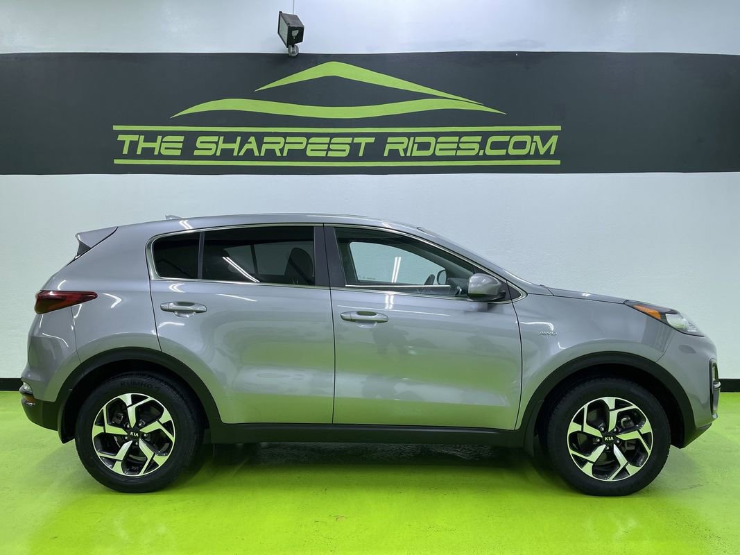 Used 2022 Kia Sportage LX image 11