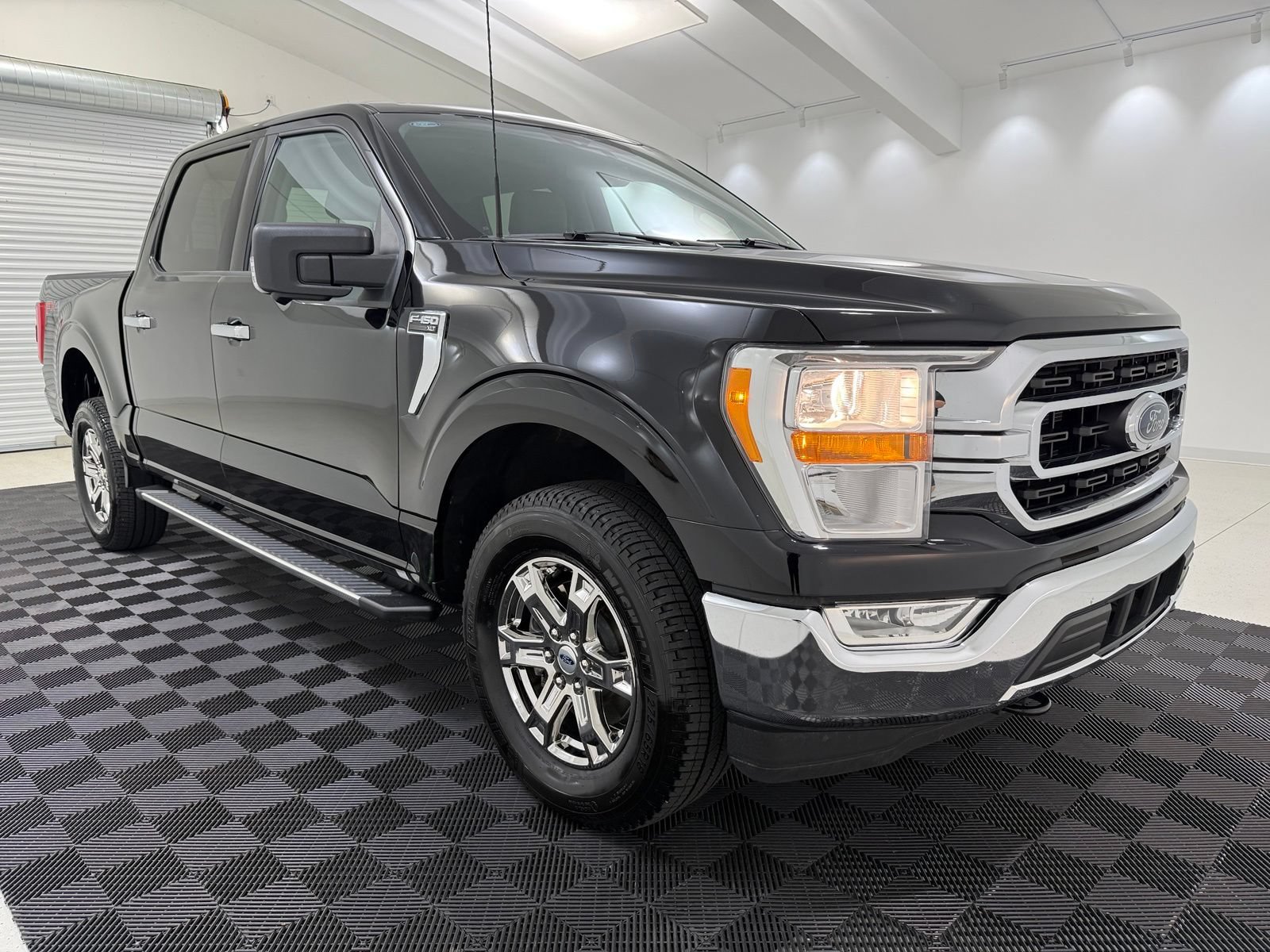 Used 2023 Ford F150 XLT w/ Equipment Group 301A Mid