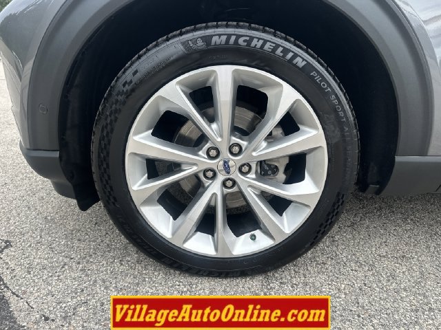 Used 2021 Ford Explorer Platinum w/ Equipment Group 601A AWD/4WD image 13