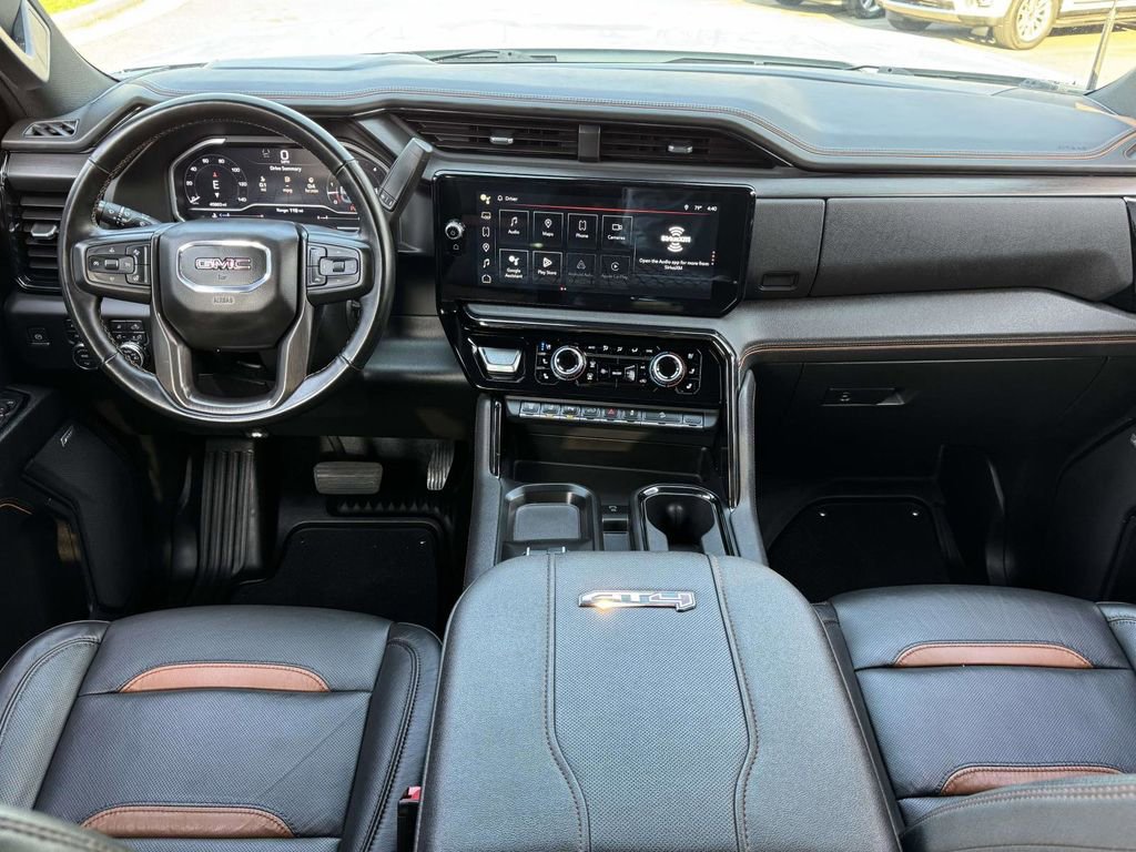 Used 2024 GMC Sierra 2500 AT4 w/ AT4 Premium Plus Package image 3