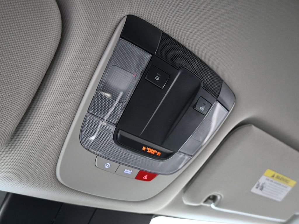 Used 2023 Kia Sorento S image 20