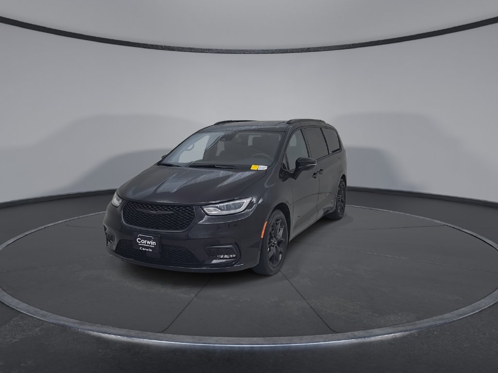 Certified 2025 Chrysler Pacifica Limited FWD image 7