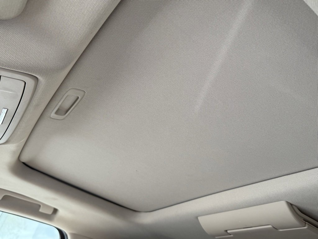 Used 2020 GMC Yukon XL SLT w/ Premium Edition image 36