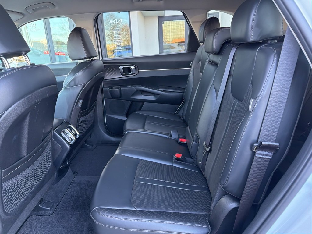 Certified 2025 Kia Sorento S image 21