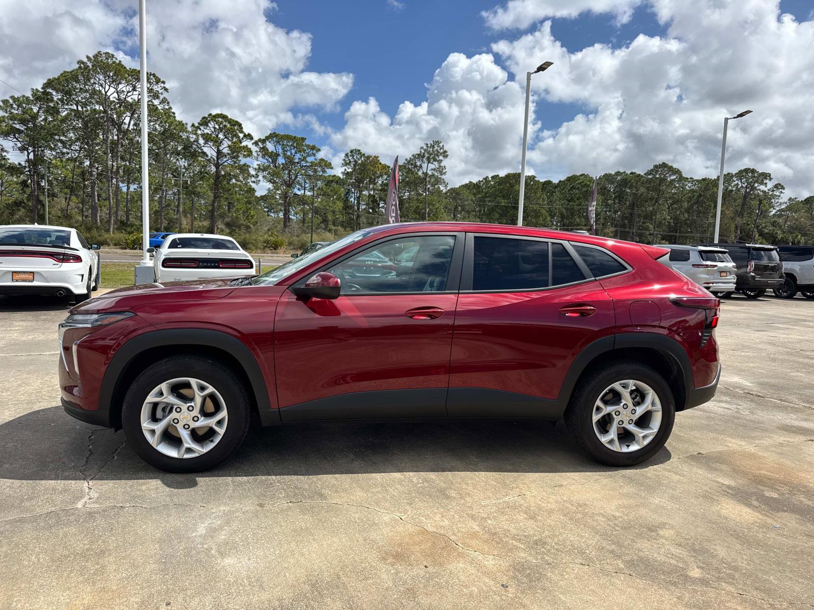 Used 2024 Chevrolet Trax LS w/ LS Convenience Package image 6