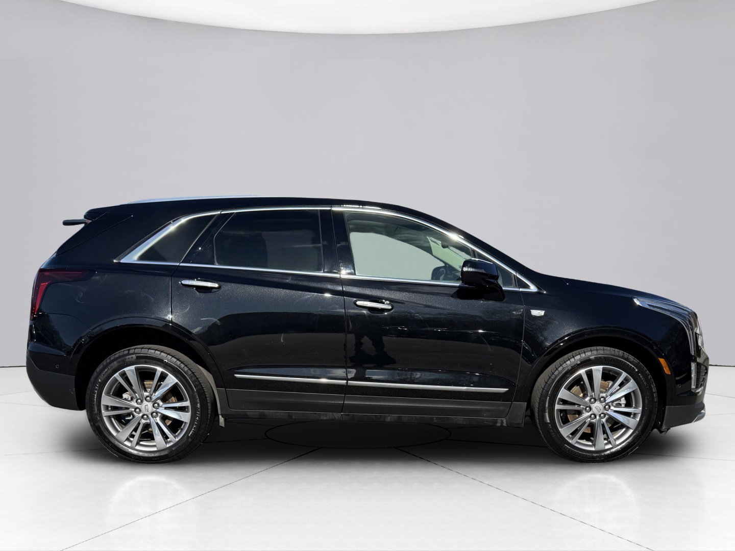 Used 2024 Cadillac XT5 Premium Luxury w/ Technology Package image 14