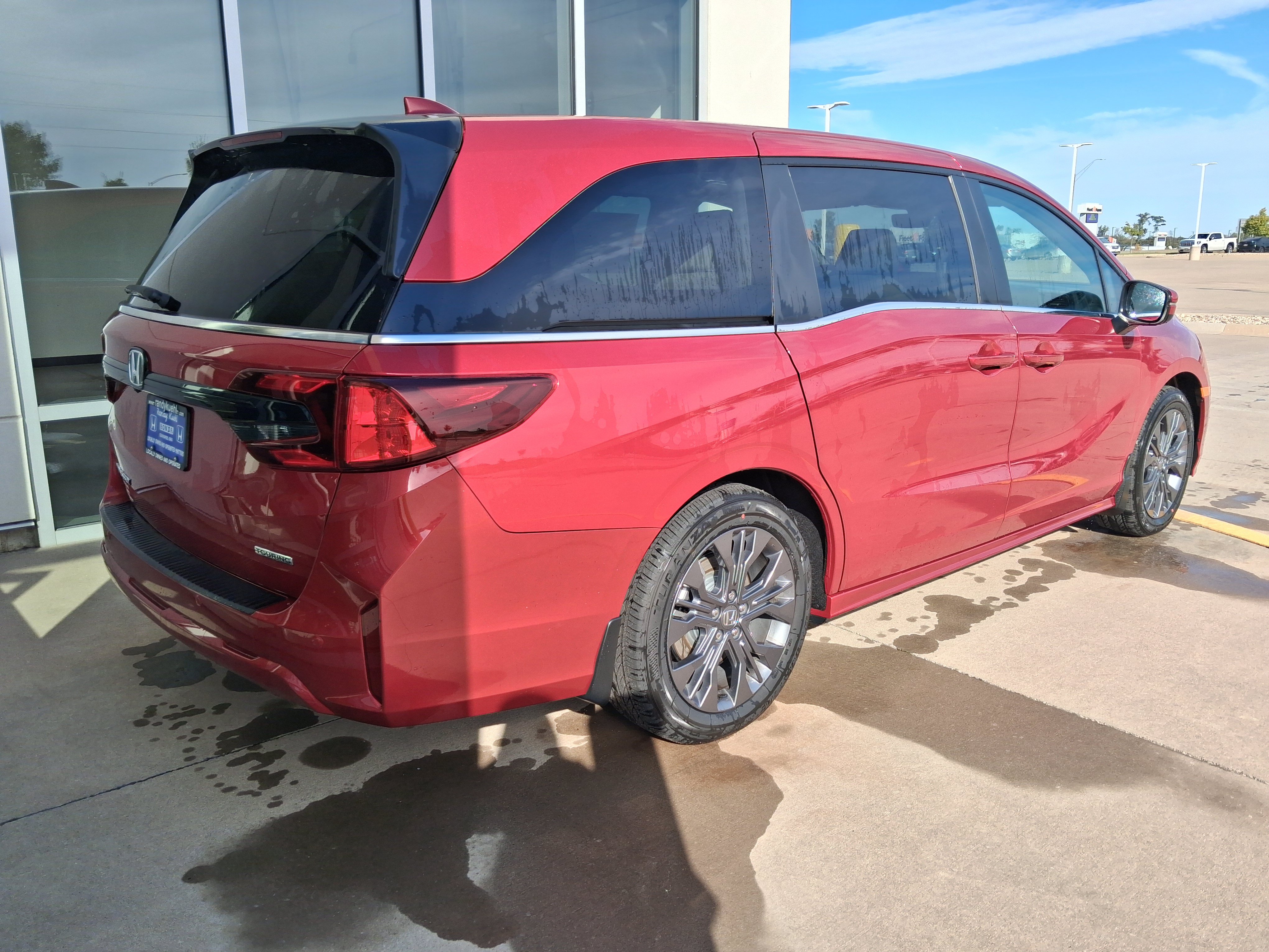 New 2026 Honda Odyssey Touring image 6
