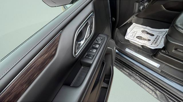 Used 2021 Chevrolet Tahoe LT w/ Luxury Package image 10