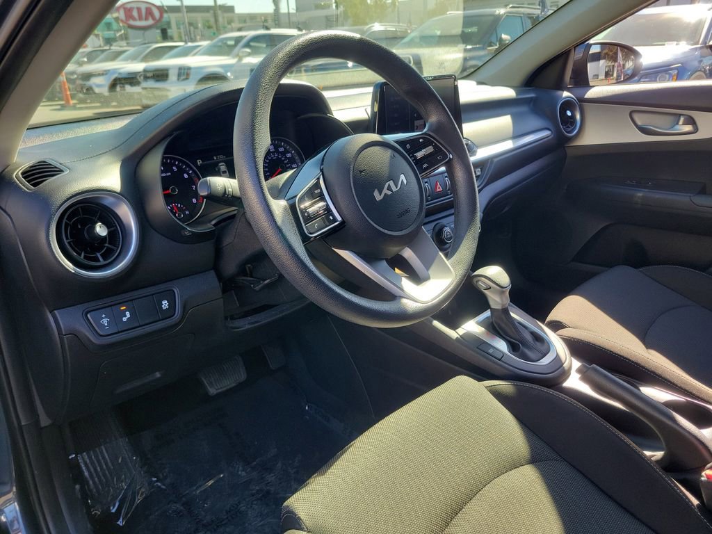 Used 2023 Kia Forte LXS w/ LXS Technology Package image 16
